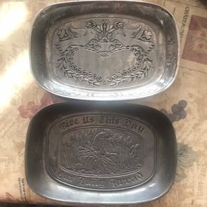 Wilton & Leonard Bread Trays